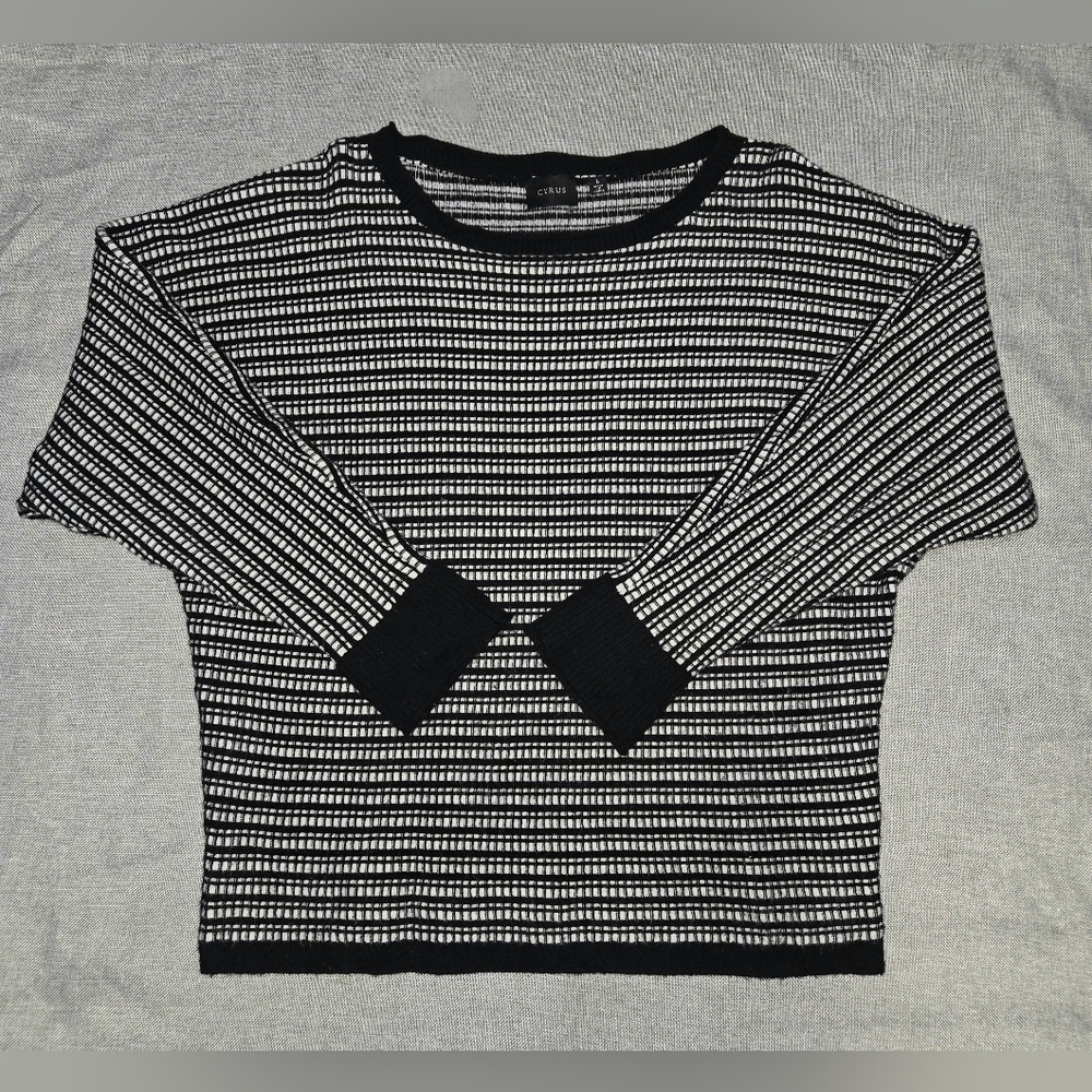 Cyrus Black & White Checkered Sweater Dolman Sleeves Size Large - Picture 7 of 9
